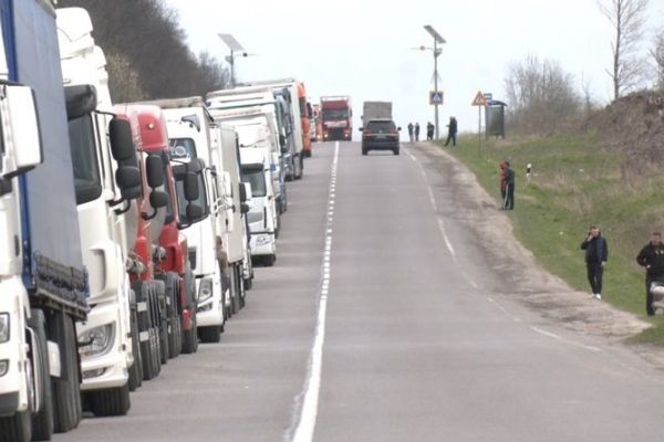 Польські аграрії розблокували пункт пропуску Рава-Руська-Гребенне