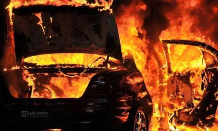 Почепив знак ЗСУ і спалив авто: у Львові судили чоловіка