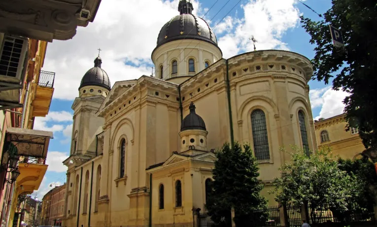 Нічних богослужінь у Львові на Великдень не буде