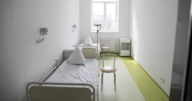 У Львові 66-річна жінка потрапила в реанімацію з тяжкою формою лептоспірозу