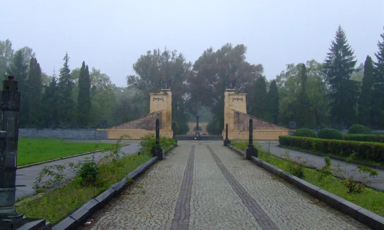 Львів витратить 4,1 млн грн за перенесення радянських поховань з Пагорбу Слави