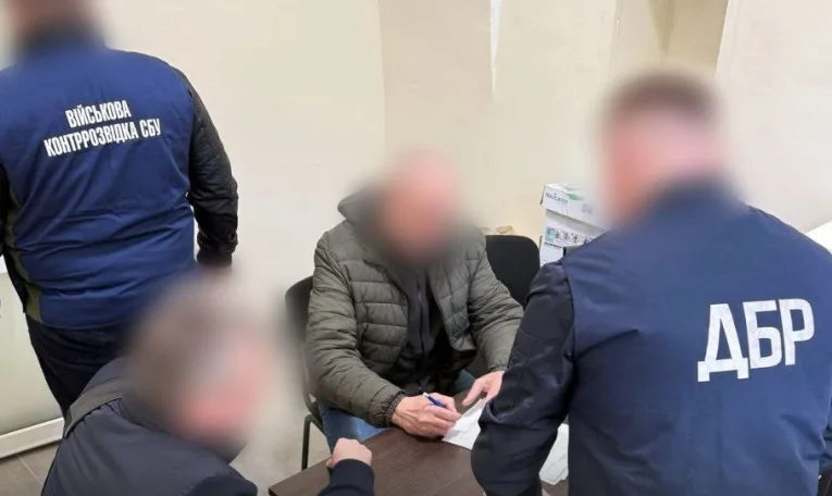 Правоохоронці викрили колишнього заступника командира у незаконному оформлені “бойових” виплат військовим з Львівщини