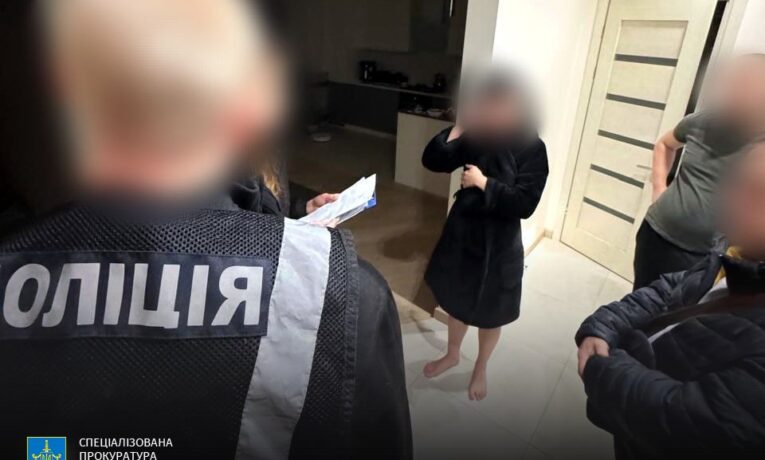 Директорка дитсадка зі Львова, яка переправляла ухилянтів по «Шляху», відбулась умовним строком за втечу чоловіків