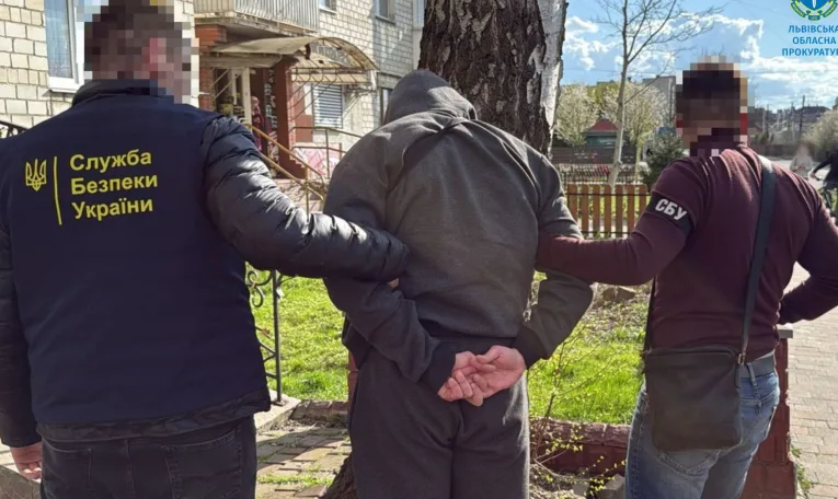 На Львівщині затримали 29-річного стриянина, який за $13,5 тисяч переправляв ухилянтів за кордон