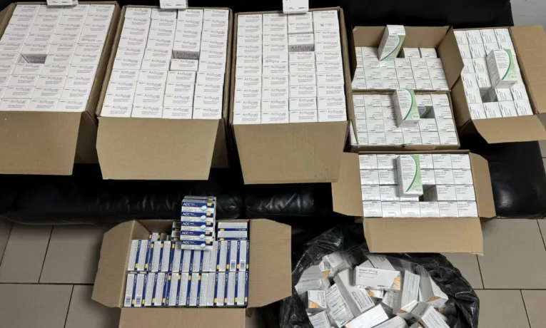 Львівські митники викрили мільйонну партію контрабандних ліків у ПП “Краківець”