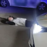 Не міг стояти на ногах через алкоголь: таксист у львові вчинив аварію та ліг біля авто патрульних
