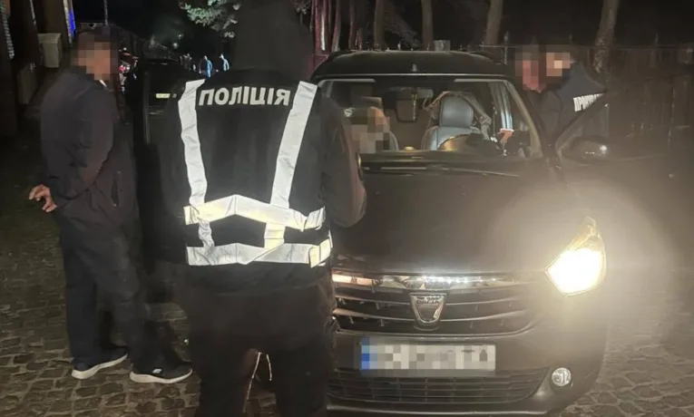 55-річного львів’янина підозрюють в організації незаконного перетину кордону для військовозобов’язаного