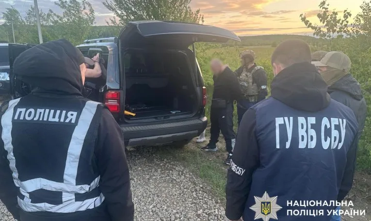 У Львові затримали учасників угруповання, які пропонували поліцейським 18 000 доларів за невтручання у наркобізнес