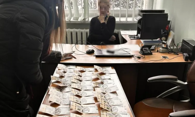 На Львівщині судитимуть посадовців міськради за зловживання впливом