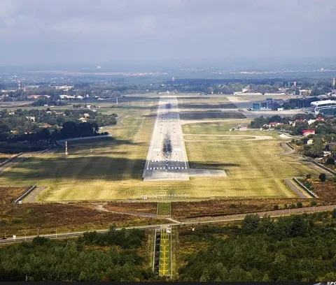 У Львові врегулювали конфлікт довкола розвитку аеропорту: підписано меморандум про співпрацю
