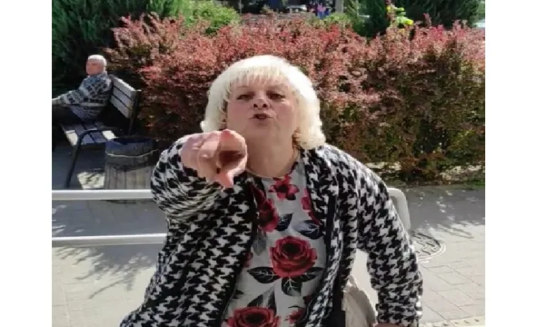 “Мало вас там москалі били! Руки-ноги цілі!”: жінка накинулась із образами на ветерана через обслуговування поза чергою у львівському банку