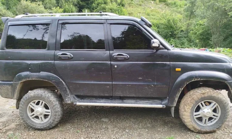 Мама загиблого захисника зі Львівщини передала власну машину на потреби ЗСУ