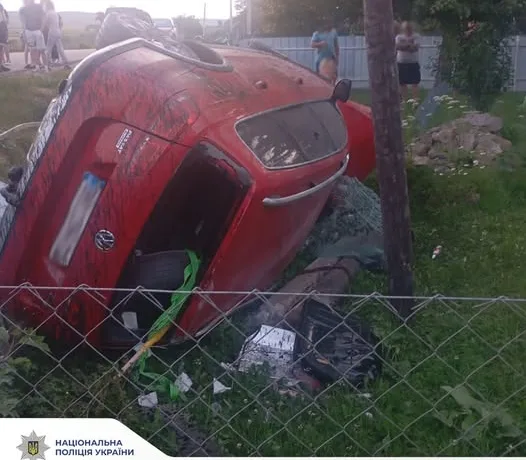 Смертельна ДТП на Львівщині: авто врізалося у металеву огорожу