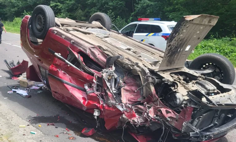 Унаслідок ДТП на Львівщині постраждали троє людей