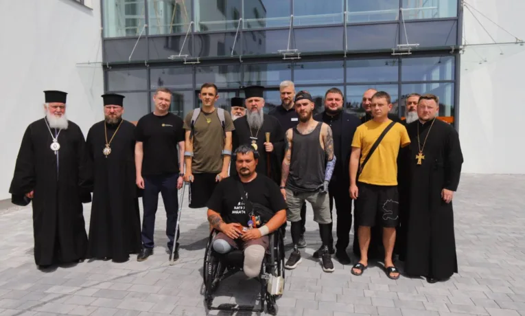 Митрополит Епіфаній відвідав львівський реабілітаційний центр Superhumans