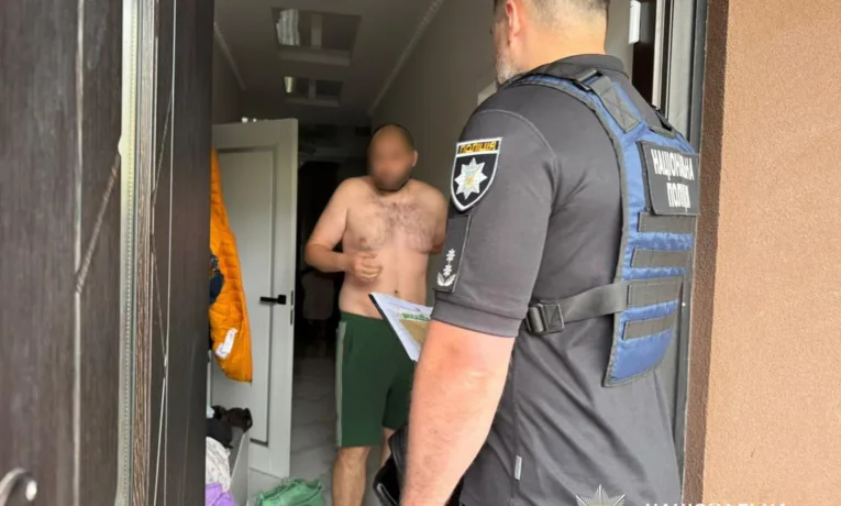 Поліція проводить обшуки у Львові та Києві у справі Назарія Гусакова