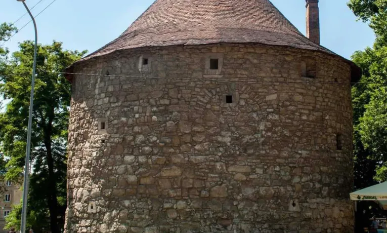 Суд виселив спілку архітекторів з Порохової вежі у Львові