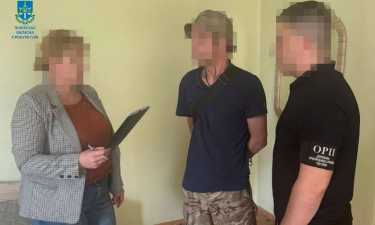 На Львівщині взяли під варту підозрюваного в організації схеми для ухилянтів