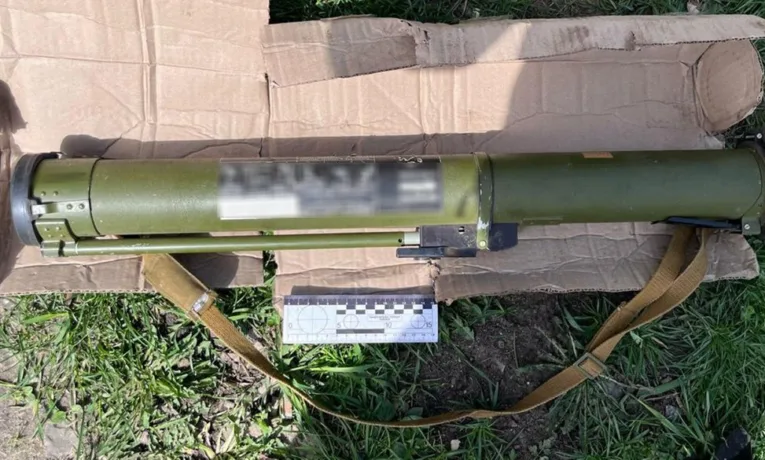 На Львівщині 35-річного чоловіка підозрюють у торгівлі зброєю та боєприпасами