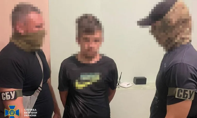 СБУ затримала агента рф, який намагався підірвати багатоповерхівку у Рівному і втекти до Львова