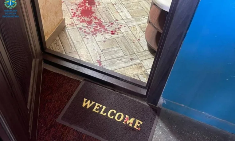 У Львові племінник вдарив ножем під ребра та у плече дядька