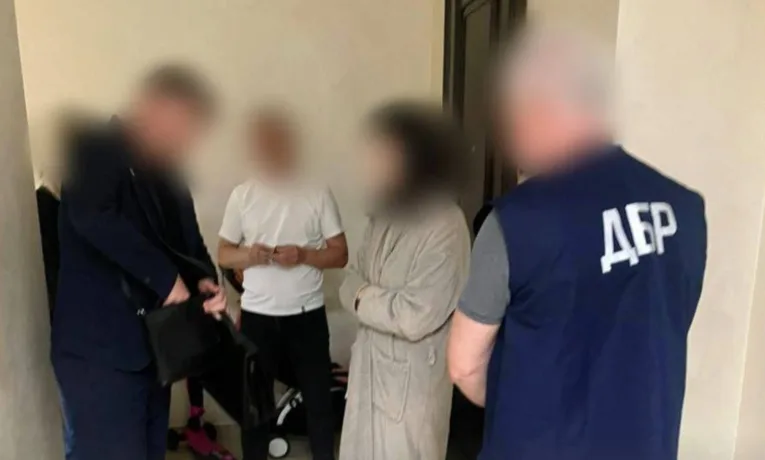 Суд наклав арешт на будинок спільниці військовослужбовців зі Львівщини, які розтратили 18 млн грн на закупівлі генераторів