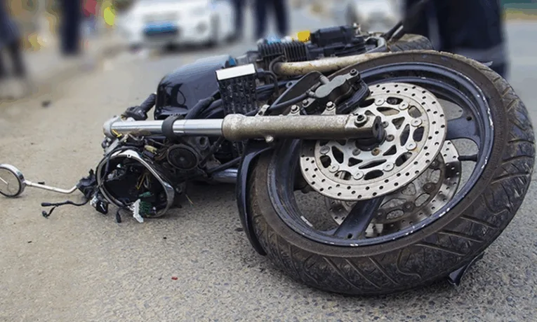 На Львівщині 17-річний мотоцикліст врізався у дерево і загинув