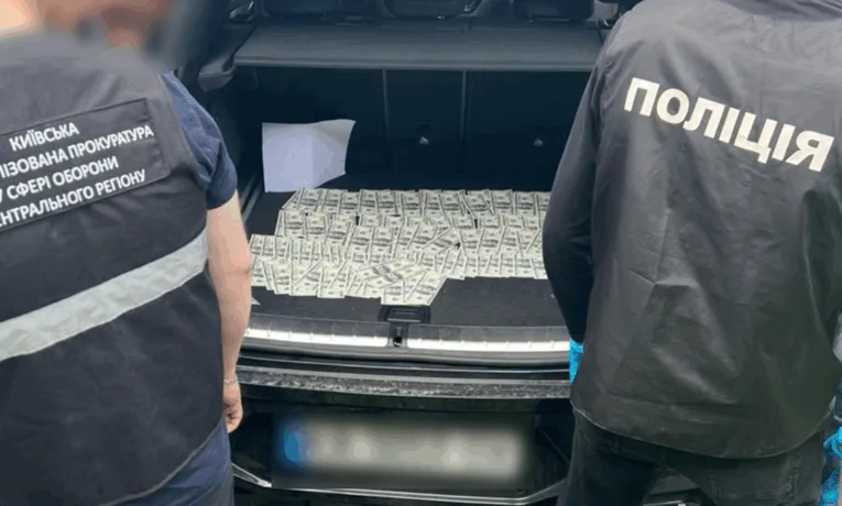 За $15 тисяч обіцяв зробити непридатними до військової служби: затримано львів’янина