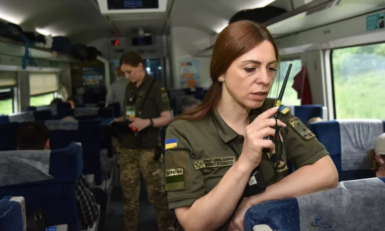 Львівські прикордонники викрили черговий фіктивний шлюб: чоловік одружився на сестрі ексдружини