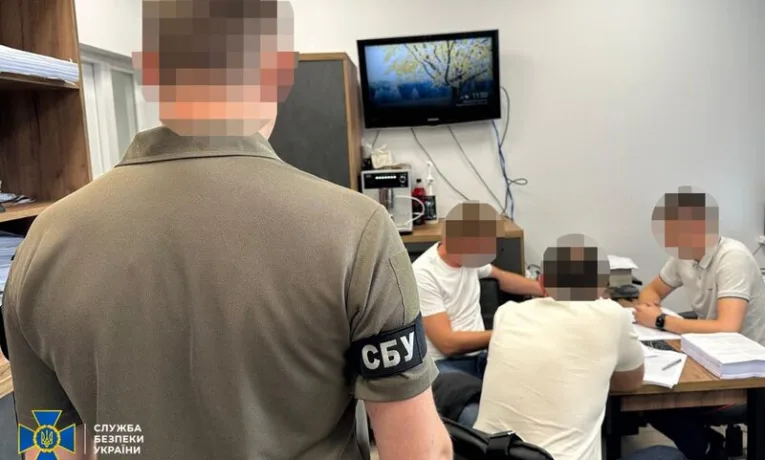 Посадовців Львівської міськради підозрюють у розкраданні майже 2 млрд на ремонті зруйнованих будинків