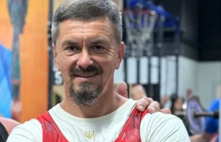 Монах зі Львівщини встановив рекорд України з пауерліфтингу та зібрав 210 тис. грн для ЗСУ