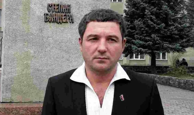 Ексмер Сколе Москаль та юристка міськради уникли покарання за вимагання хабаря