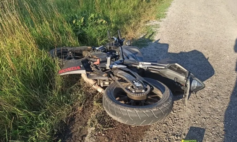 На Львівщині зіткнулися легковик та мотоцикл: травми отримав 22-річний чоловік