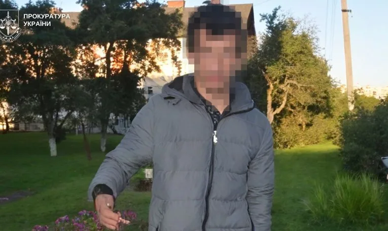 20-річний харків’янин робив “закладки” у Брюховицькому лісі