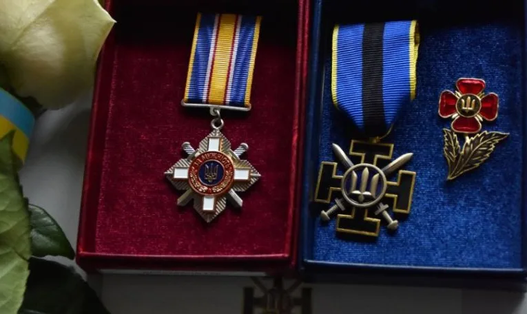 Військового зі Львівщини посмертно нагородили двома держнагородами