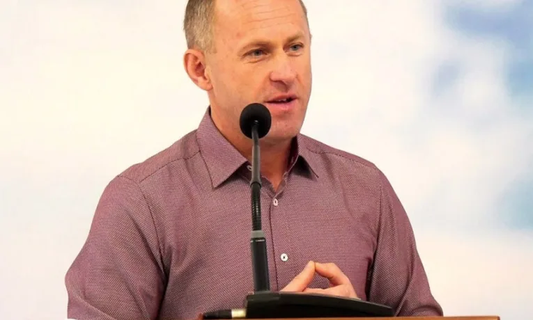 Тернопільському пастору Пендлишаку подарували будинок у Брюховичах вартістю $1,1 млн