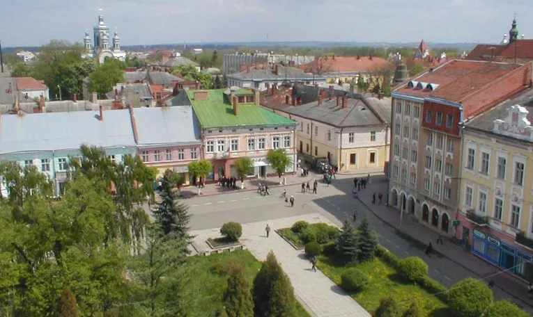 Зловмисники на Львівщині обікрали міськраду Самбора на понад 1 млн грн