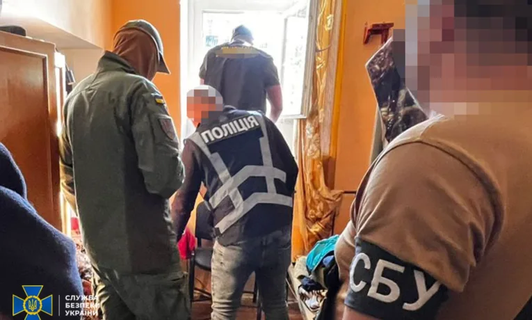 СБУ та ДБР блокували діяльність наркоторговців у виправній колонії на Львівщині