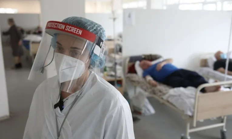 У Львівській області знизилась захворюваність на COVID-19 та ГРВІ, але зафіксовано один летальний випадок