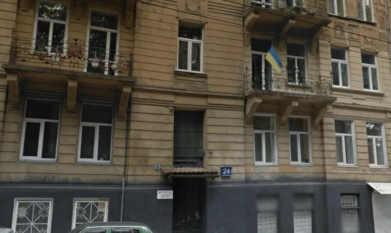 Суд зобов’язав стягнути з ГО борг та повернути підвальні приміщення Львівській міській раді