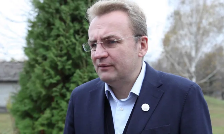 У кабінеті мера Львова Андрія Садового знайшли прослуховувальний пристрій Важливо