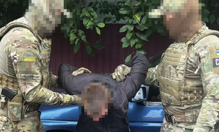 СБУ: В Силах безпілотних систем викрито військового, який здавав Росії дані про операції