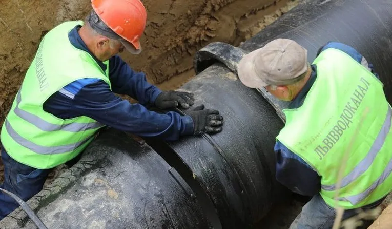 Відсьогодні у Винниках через прокладання водопроводу перекриють вулицю Франка