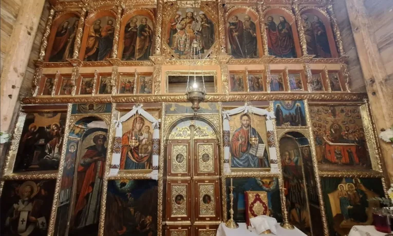 У селі на Львівщині відкрили 400-річну дерев’яну церкву після реставрації