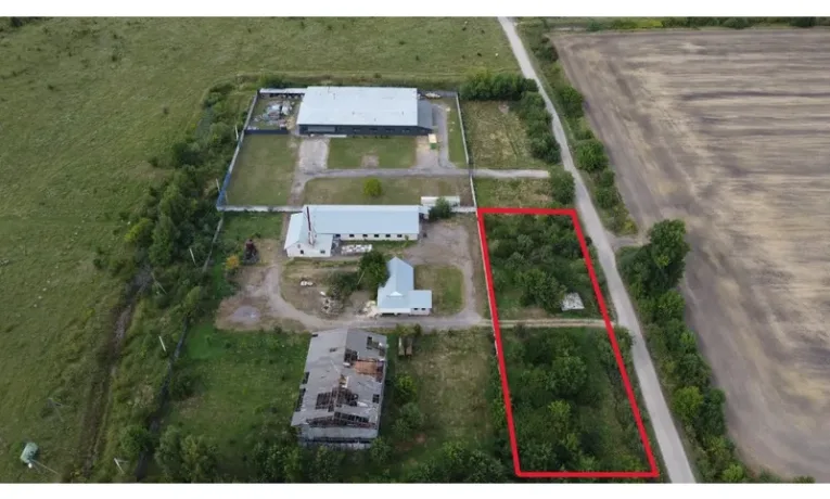 Жовківська міська рада продала дві промислові ділянки у Сопошині за 1,5 млн грн