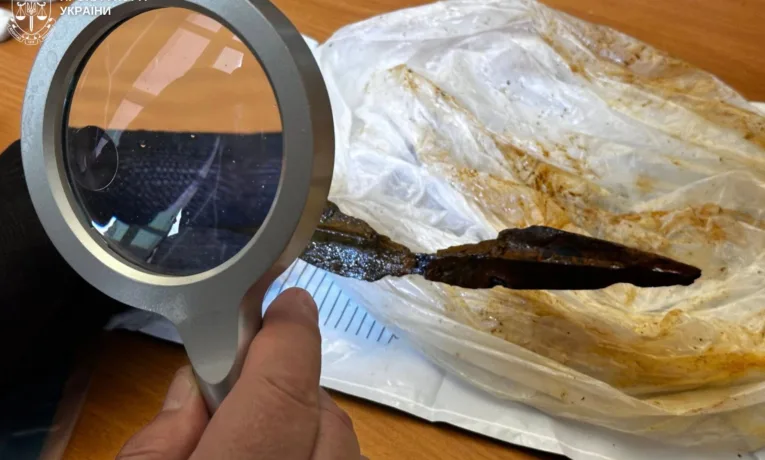 Намагався продати артефакти ІІ – ІІІ ст.: на Львівщині судитимуть «чорного археолога»