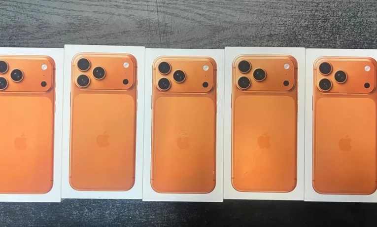 Львівські прикордонники викрили масштабну контрабанду  айфонів та діамантів