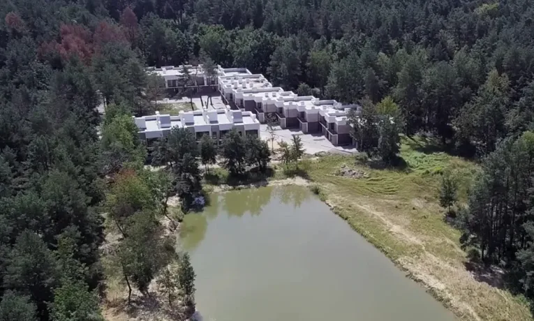 Справа “Плотіків” : прокуратура програла апеляцію щодо скандальної забудови біля озера в Брюховичах