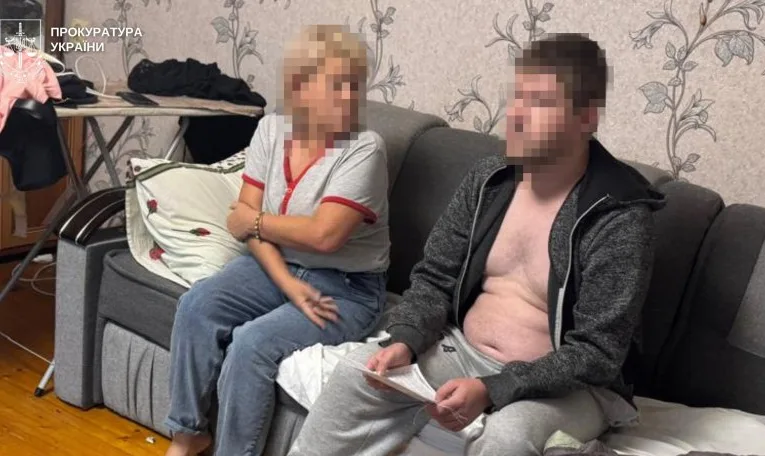 Правоохоронці викрили мешканця Городка, який «зламував» Telegram та WhatsApp для продажу облікових записів через даркнет