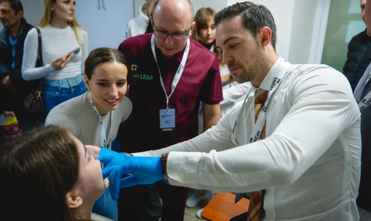 Хірурги зі США проведуть у львівському ОХМАТДИТі до 20 складних реконструктивних операцій